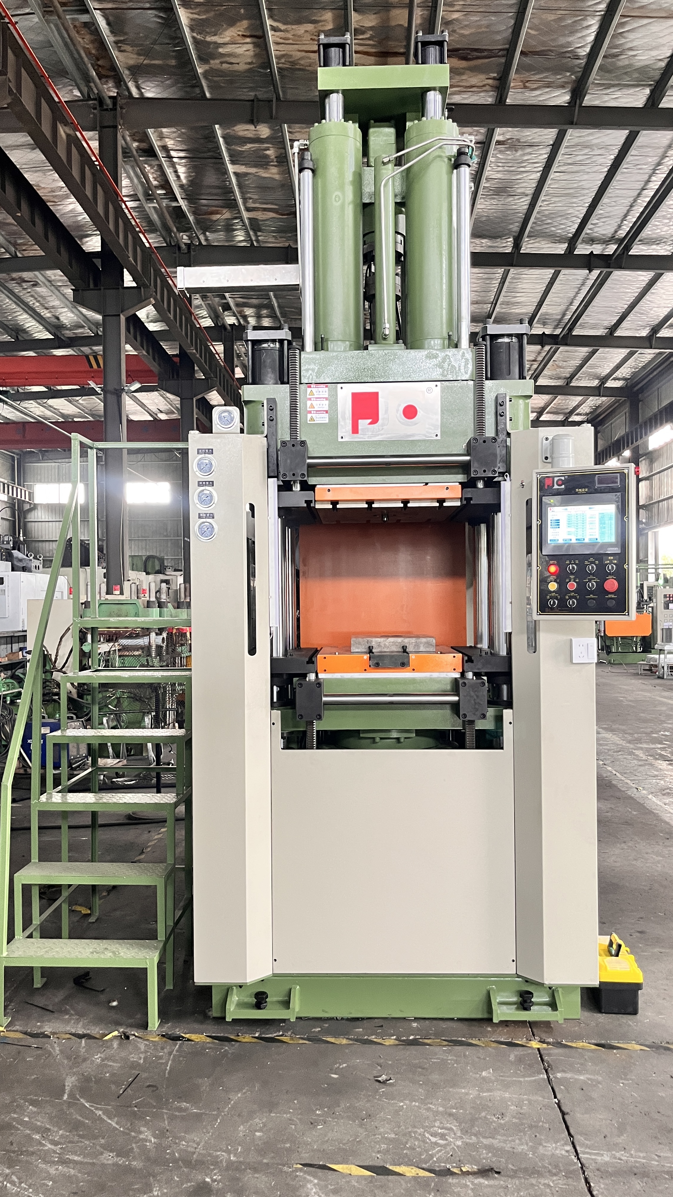 Automatic Rubber Injection Moulding Press with Auto hydraulic top core lifter and bottom core lifter 